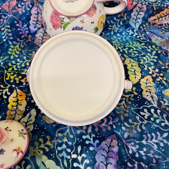 Harry and David Garden "Tea for One" teapot/teacup combo - Picture 8 of 9